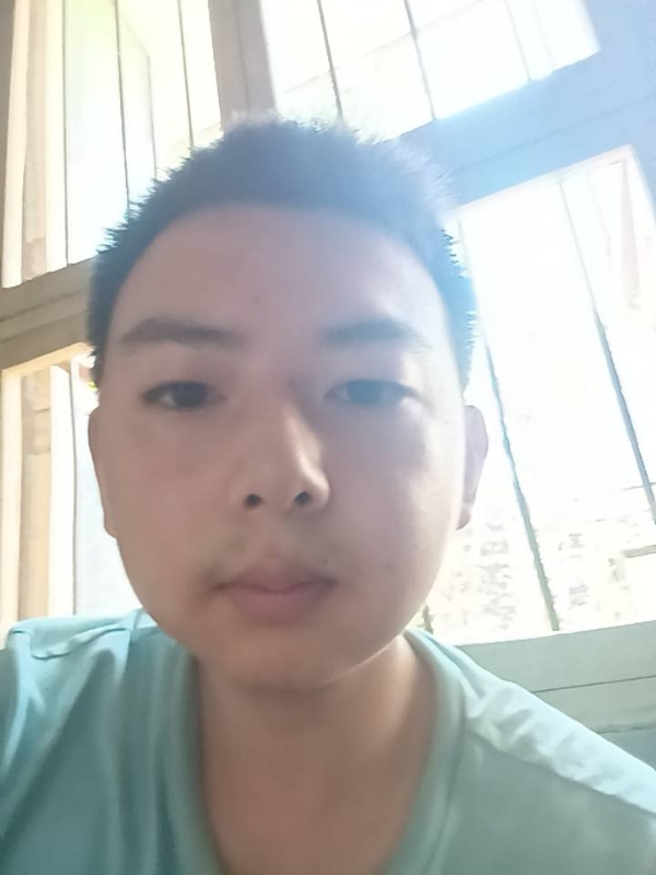 小黄的第二张照片--西安男同性恋服务网
